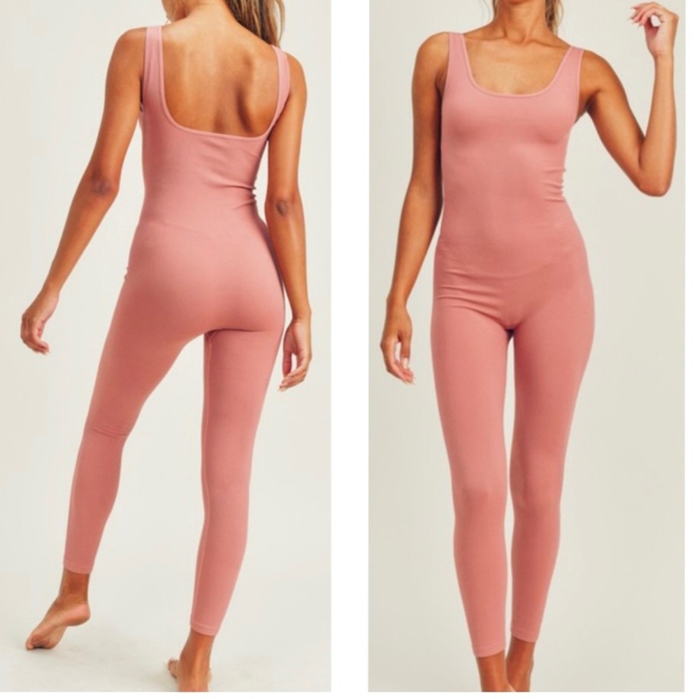 🥳Just In🥳 Ribbed Catsuit.  Available in Small, Medium and Large